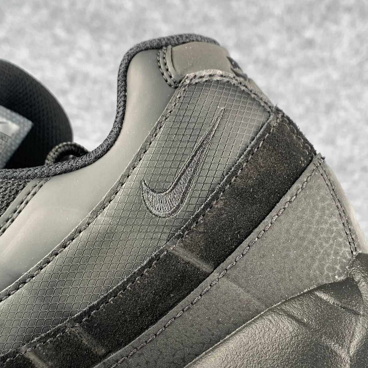 Air Max 95 Essential 'Triple Black'