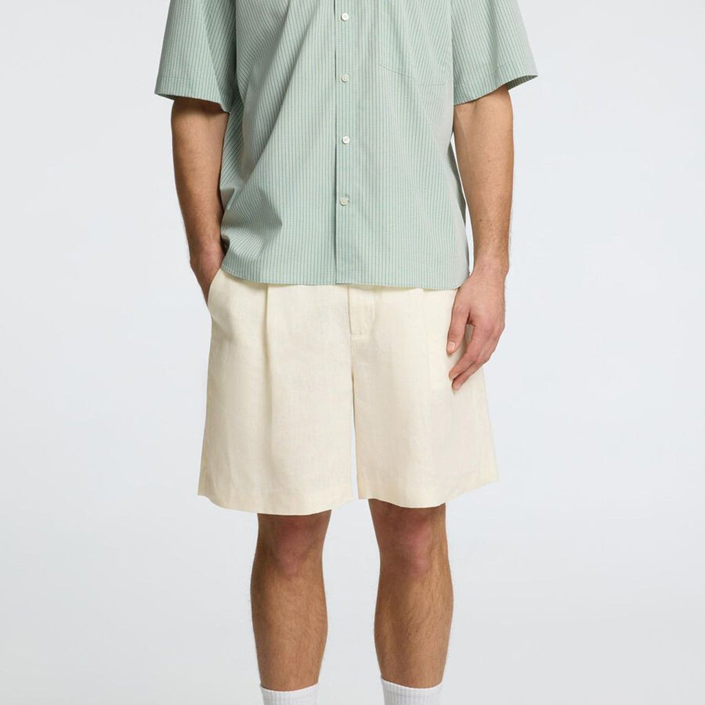Selected Loose-Wyatt Linen Bermuda Shorts: Egret