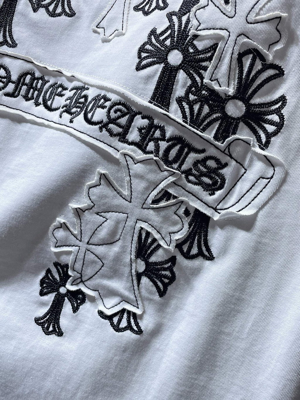 Chrome Hearts Floral Cross Embroidered Graphic T-Shirt