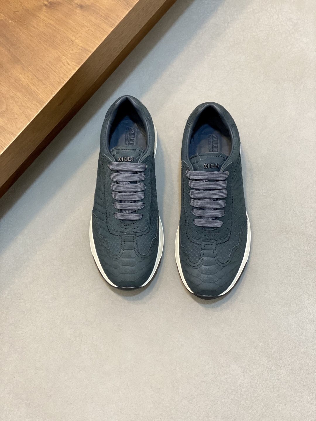 Zilli Men's Textured Low-Top Sneakers - Textured Upper With Stitched Panel Details
