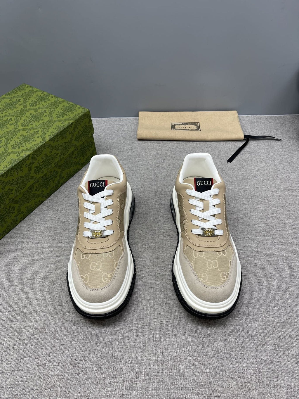 Gucci Men's Low-Top Lace-Up Sneakers